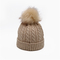Γούνα Pom καπέλων Beanie για γυναικών πλεκτά καπέλων θηλυκά καλύμματα σχεδίων συστροφής χειμερινών τα μόδα