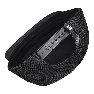 Αναπνευστικό βαμβάκι 6 πίνακα Unisex Trucker Cap με κεντημένο λογότυπο και υφασμένη ετικέτα
