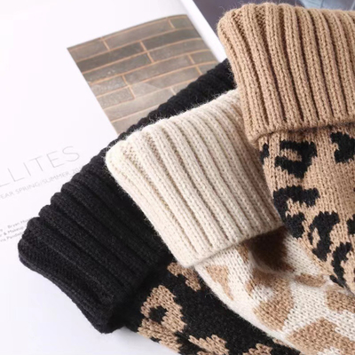 Υψηλής ποιότητας Pom Pom Winter Leopard Print Beanie Wholesale μαλακά ζεστά πλεκτά καπέλα με μαντήλια