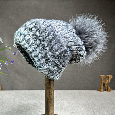Γυναίκες Νέα Wool Rabbit Fur Fur Pompom Hat Oil Painting Style Outdoor Warm Skullies Beanie Χειμερινό καπέλο