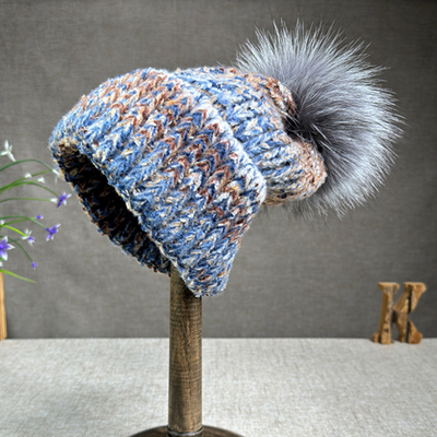 Γυναίκες Νέα Wool Rabbit Fur Fur Pompom Hat Oil Painting Style Outdoor Warm Skullies Beanie Χειμερινό καπέλο