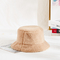 καπέλο κάδων γουνών βιζόν Faux χειμερινού βελούδου 58cm θερμό